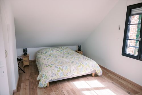 Chambre 2, lit double sous les combles